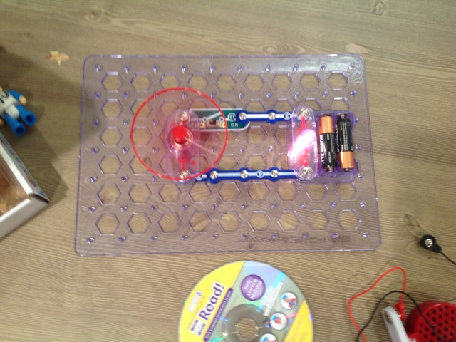 2 Way Switch With Flying Saucer