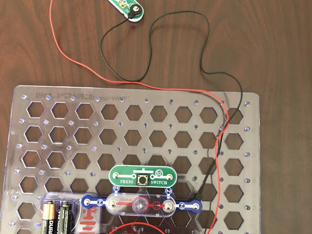 Button Controlled Lamp + UFO
