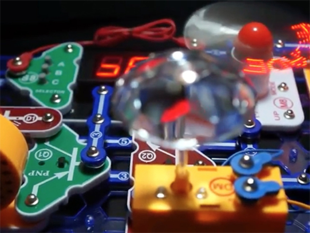 Snap Circuits