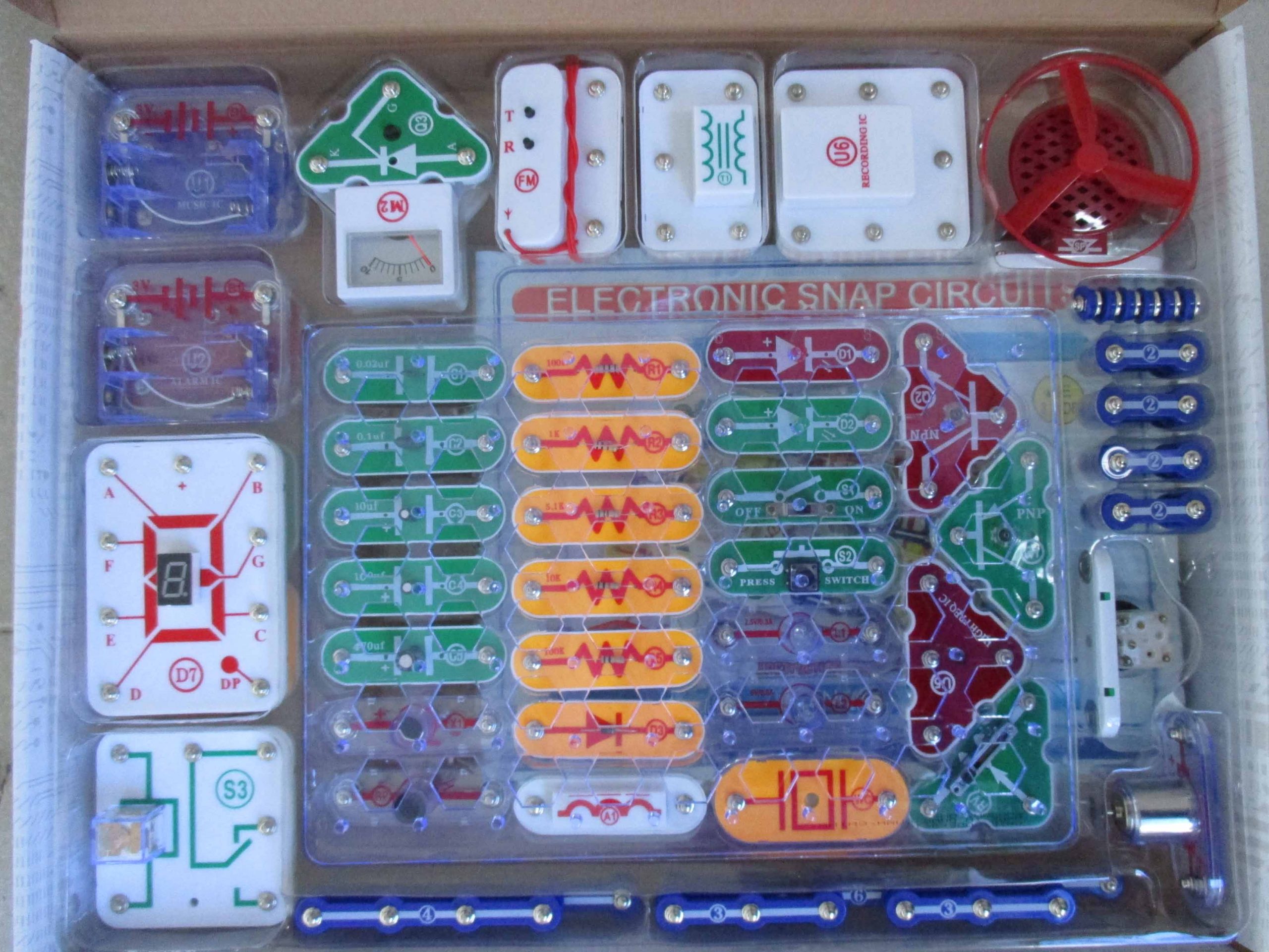 thumbnail image 2 of Snap Circuits Jr. 130 Access Kit 2 of 11
